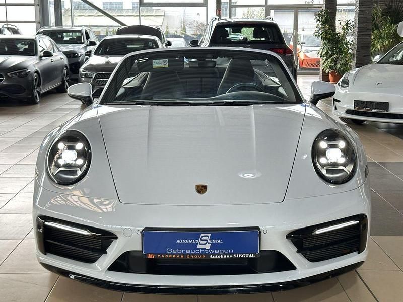 Gebraucht Porsche 992 450 PS (330 kW) 2021 Weiß carraraweißmetallic (metallic) Cabrio