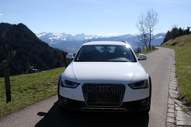 Gebraucht Audi A4 Allroad Ambiente 177 PS (130 kW) 2014 Weiß Kombi