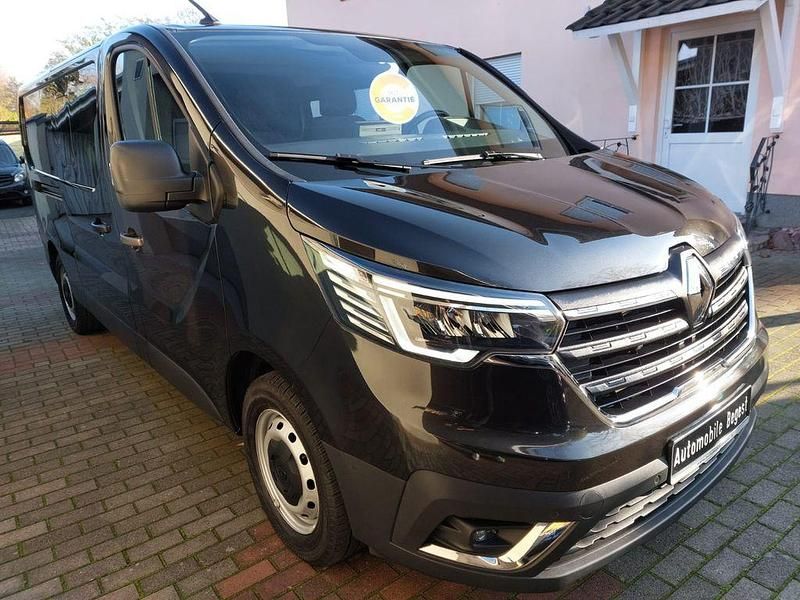 Gebraucht Renault Trafic 150 PS (110 kW) 2022 Schwarz Van / Kleinbus