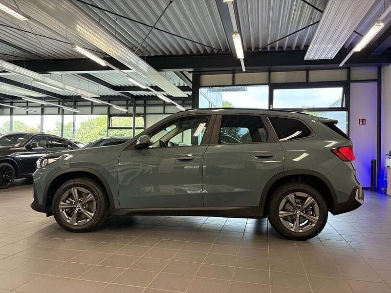 Gebraucht BMW X1 Shadowline 197 PS (144 kW) 2023 Cape york grün metallic SUV