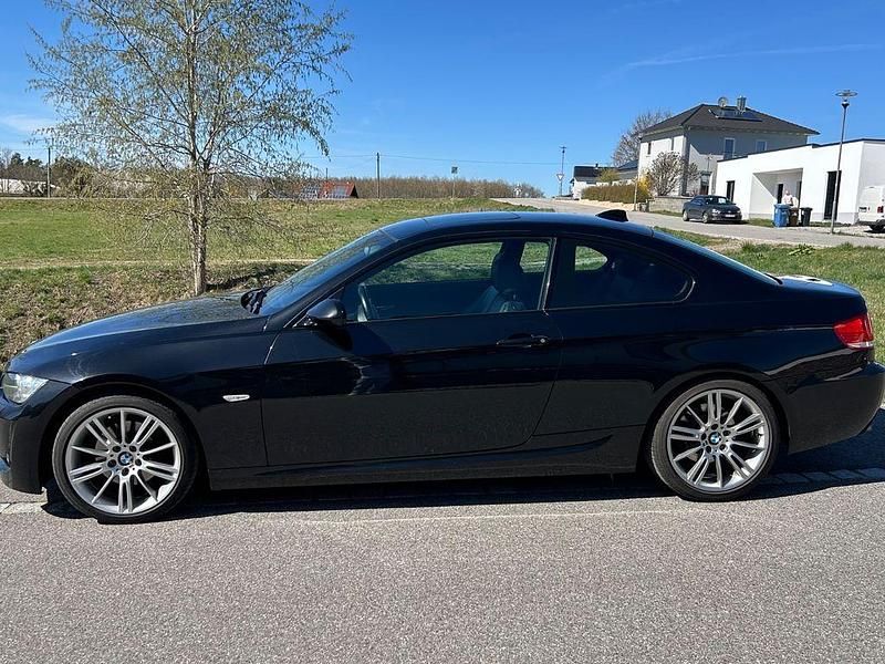 Gebraucht BMW 320 Performance 177 PS (130 kW) 2009 Schwarz Coupé
