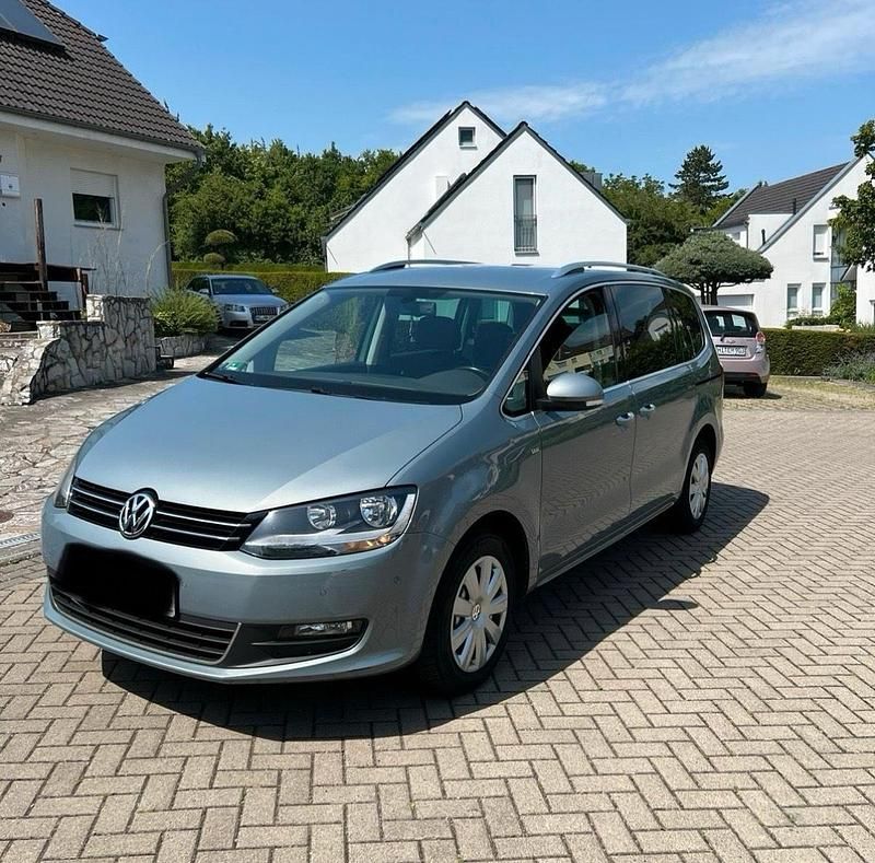 Grau Gebraucht 2015 VW Sharan Van / Kleinbus | 11.999 € (Superpreis) - Bild 1/4