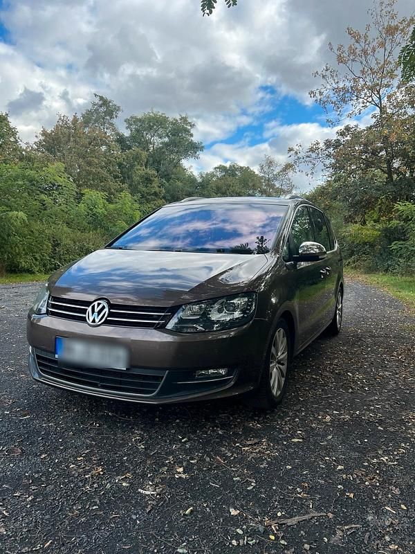 Braun Gebraucht 2010 VW Sharan Van / Kleinbus | 8.500 € (Superpreis) - Bild 1/4