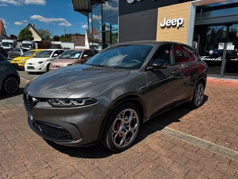 Grau Neu 2025 Alfa Romeo Tonale Veloce SUV | 45.990 € - Bild 1/4