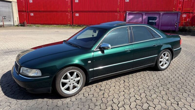 Grün Gebraucht 1999 Audi A8 S-Line Limousine | 7.900 € (Fairer Preis) - Bild 1/4