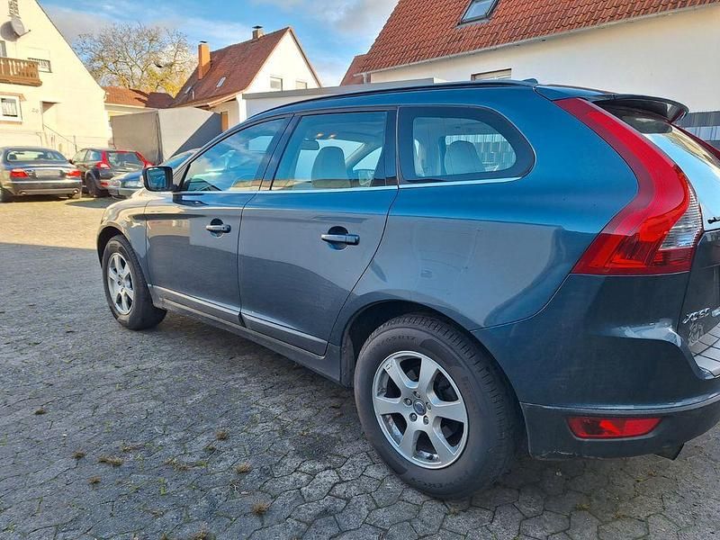 Gebraucht Volvo XC60 175 PS (128 kW) 2009 Blau SUV