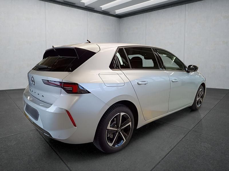 Gebraucht Opel Astra 131 PS (96 kW) 2025 Grau Limousine
