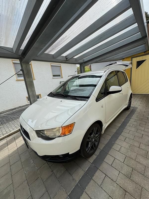 Gebraucht Mitsubishi Colt 95 PS (69 kW) 2008 Weiß Kombi