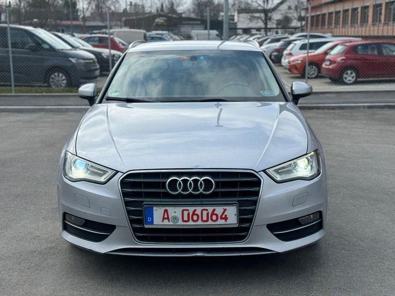 Gebraucht Audi A3 Ambiente 110 PS (80 kW) 2014 Silber Limousine