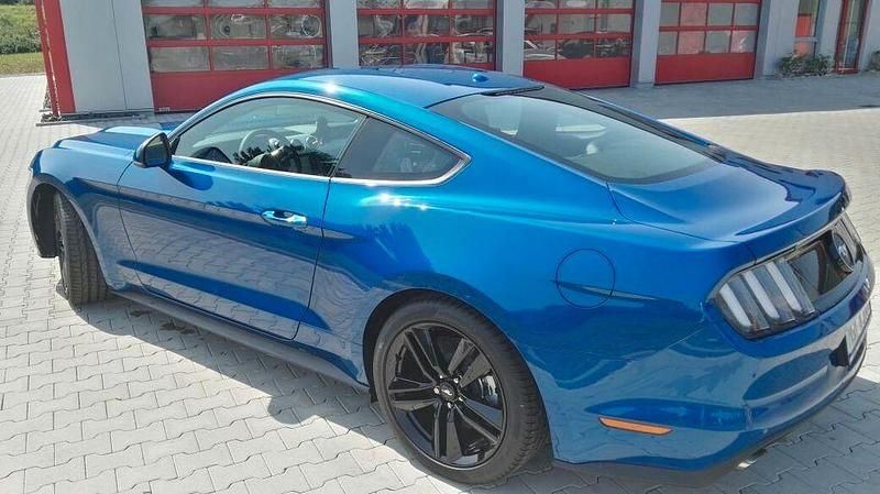 Second-hand Ford Mustang 317 CP (233 kW) 2017 Albastru Coupe