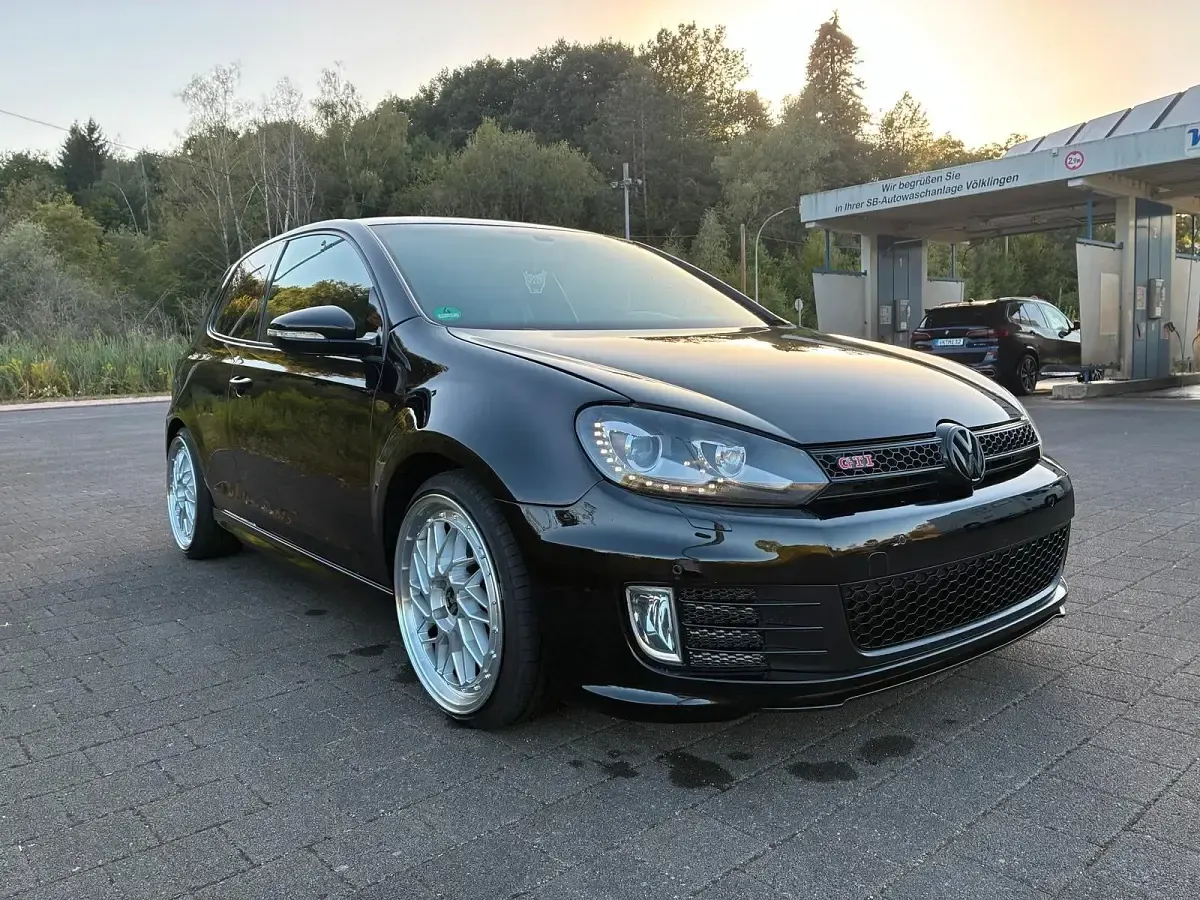 Gebraucht VW Golf VI Edition 340 PS (250 kW) 2011 Schwarz Kleinwagen