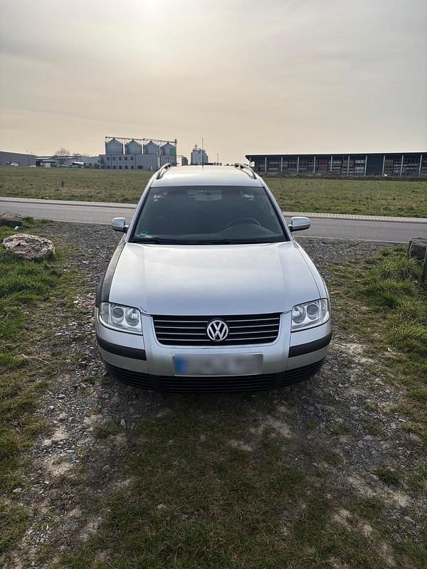 Gebraucht VW Passat 116 PS (85 kW) 2002 Silber Kombi