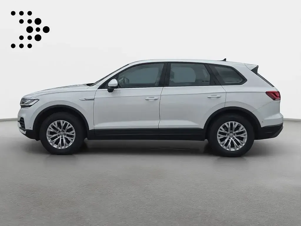 Gebraucht VW Touareg Basis 286 PS (210 kW) 2019 Pure white SUV
