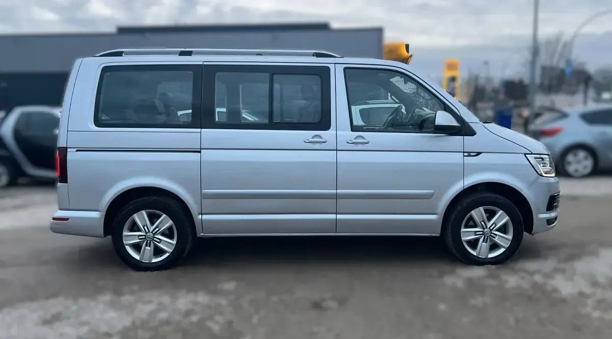 Gebraucht VW Multivan 179 PS (131 kW) 2009 Silber Van / Kleinbus