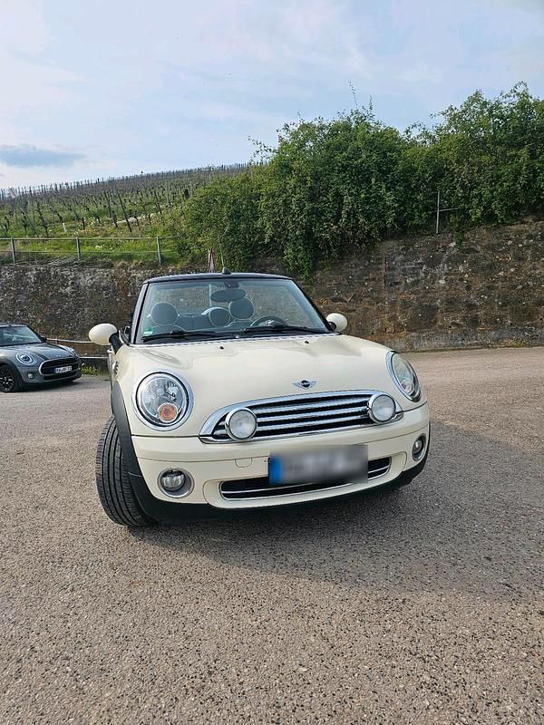 Gebraucht Mini Cooper Cabriolet 120 PS (88 kW) 2009 Weiß Cabrio