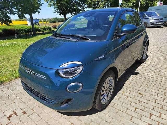 Grün metallic Gebraucht 2022 Fiat 500e Action | 18.460 € (Teuer) - Bild 1/4