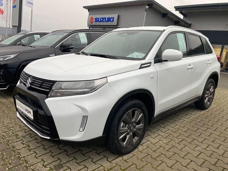 Weiß Gebraucht 2025 Suzuki Vitara Comfort SUV | 27.980 € (Fairer Preis) - Bild 1/4