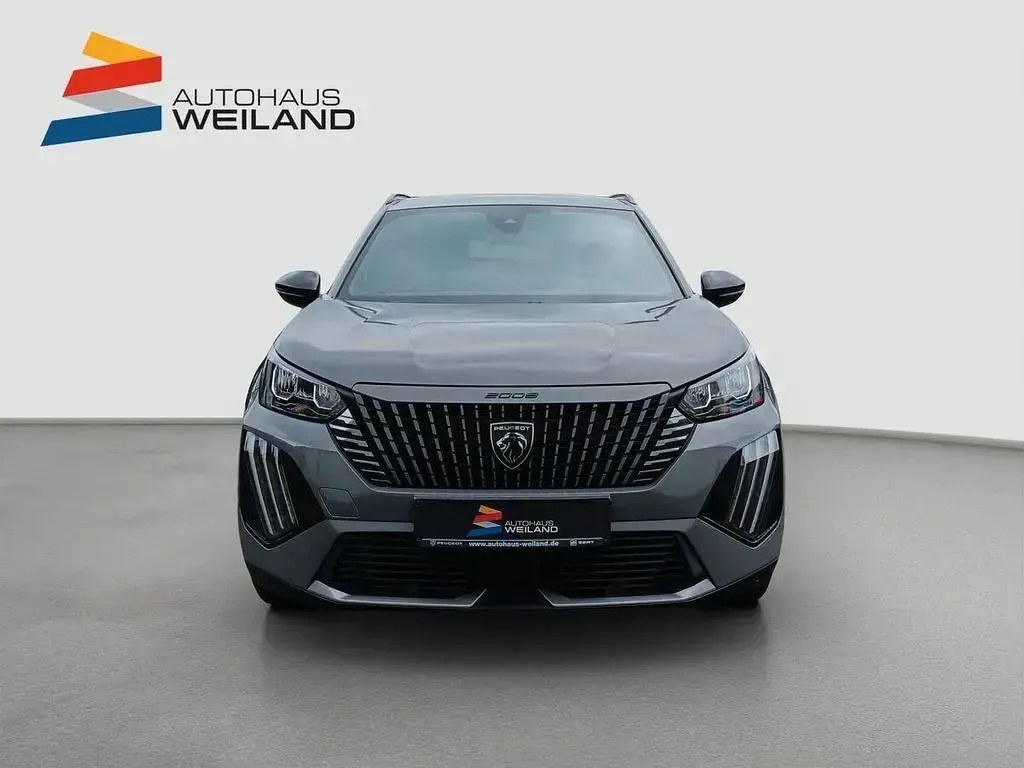 Gebraucht Peugeot 2008 Allure 131 PS (96 kW) 2024 Lackierung seleniumgrau/typ aussenverkleidung metalliclackierung SUV