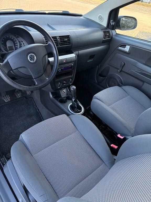 Gebraucht VW Fox 54 PS (39 kW) 2007 Silber Kleinwagen