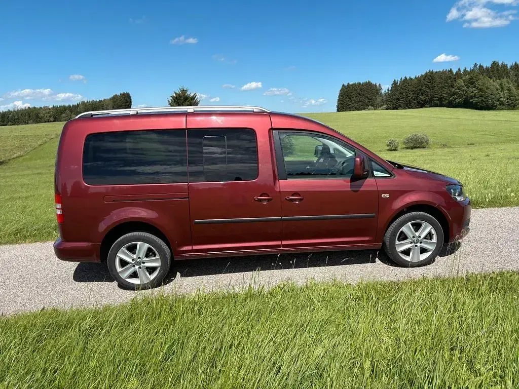 Gebraucht VW Caddy Maxi Highline 140 PS (102 kW) 2013 Rot Van / Kleinbus