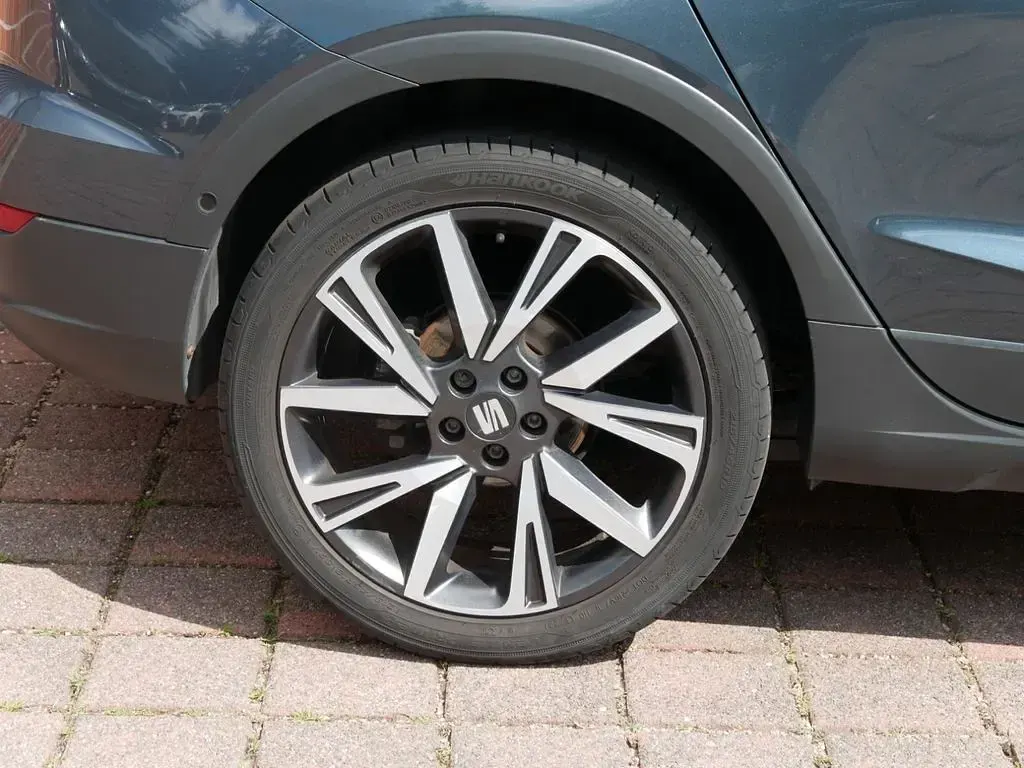 Gebraucht Seat Arona FR 110 PS (80 kW) 2023 Grau SUV