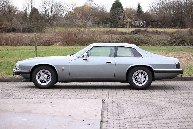Usado Jaguar XJS 281 HP (206 kW) 1992 Cinzento Coupé