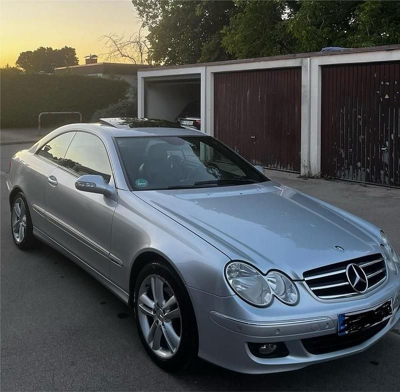 Silber Gebraucht 2006 Mercedes CLK280 Avantgarde Coupé | 6.800 € (Fairer Preis) - Bild 1/4