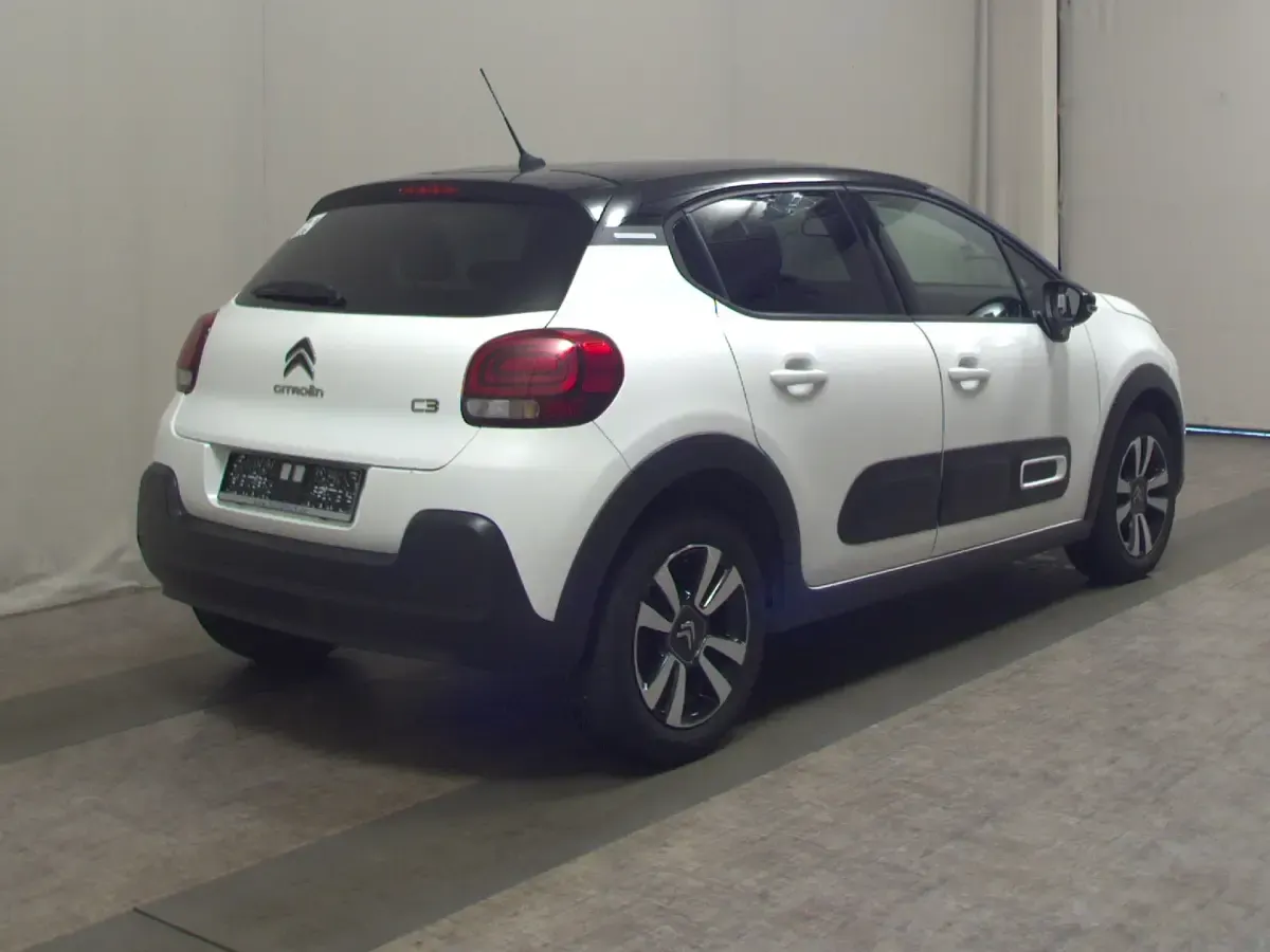 Gebraucht Citroën C3 Shine 83 PS (61 kW) 2022 Weiss Kleinwagen