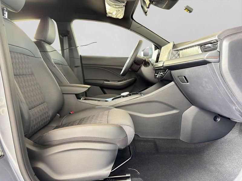 Neu MG MG3 Luxury 194 PS (142 kW) 2026 Grau Kleinwagen