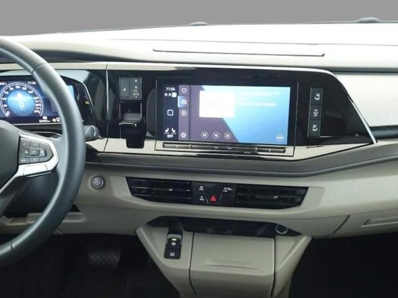 Gebraucht VW Multivan Basis 136 PS (100 kW) 2024 Van