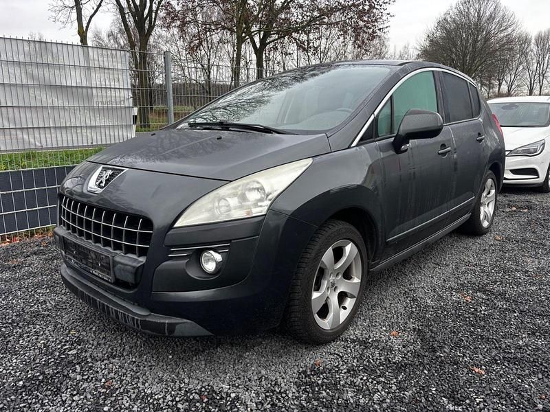 Grau Gebraucht 2010 Peugeot 3008 Premium Limousine | 2.800 € (Fairer Preis) - Bild 1/4