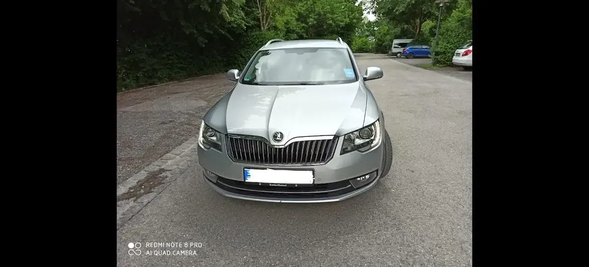 Gebraucht Skoda Superb Elegance 170 PS (125 kW) 2014 Silber Kombi
