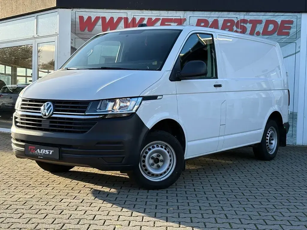 Używany VW Transporter 90 KM (66 kW) 2021 Biały Van