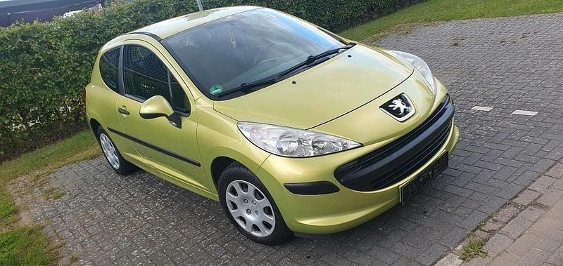 Gelb Gebraucht 2007 Peugeot 207 Kleinwagen | 1.100 € (Guter Preis) - Bild 1/4