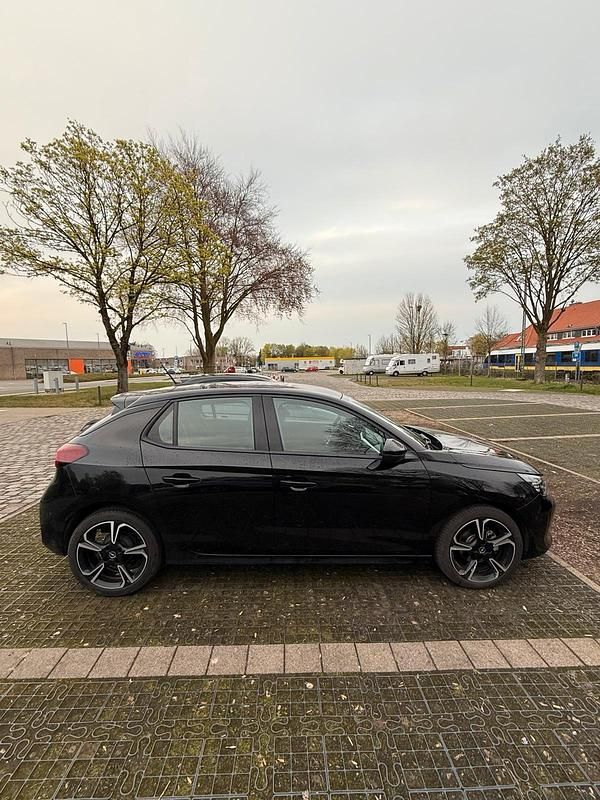 Gebraucht Opel Corsa 75 PS (55 kW) 2025 Schwarz Kleinwagen