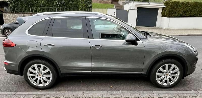Gebraucht Porsche Cayenne 262 PS (192 kW) 2016 Grau SUV