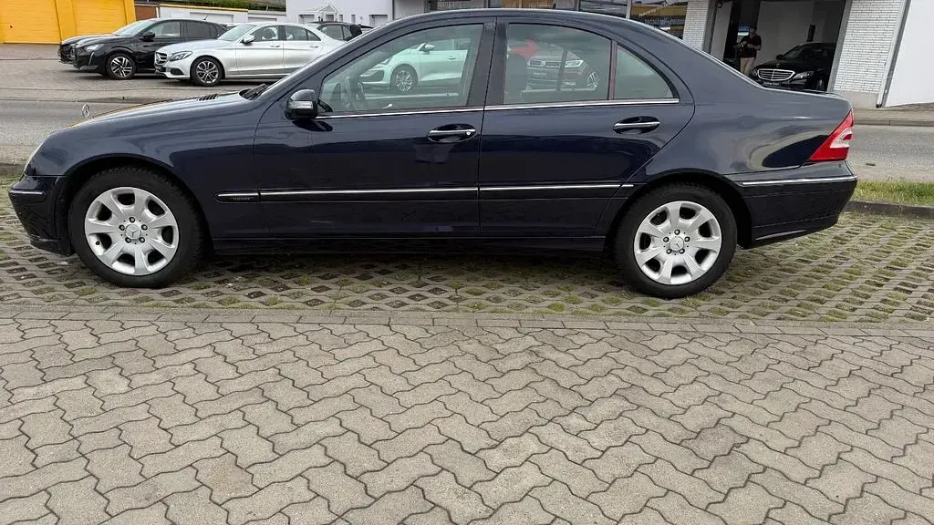 Gebraucht Mercedes C200 Elegance 163 PS (119 kW) 2006 Blau Limousine