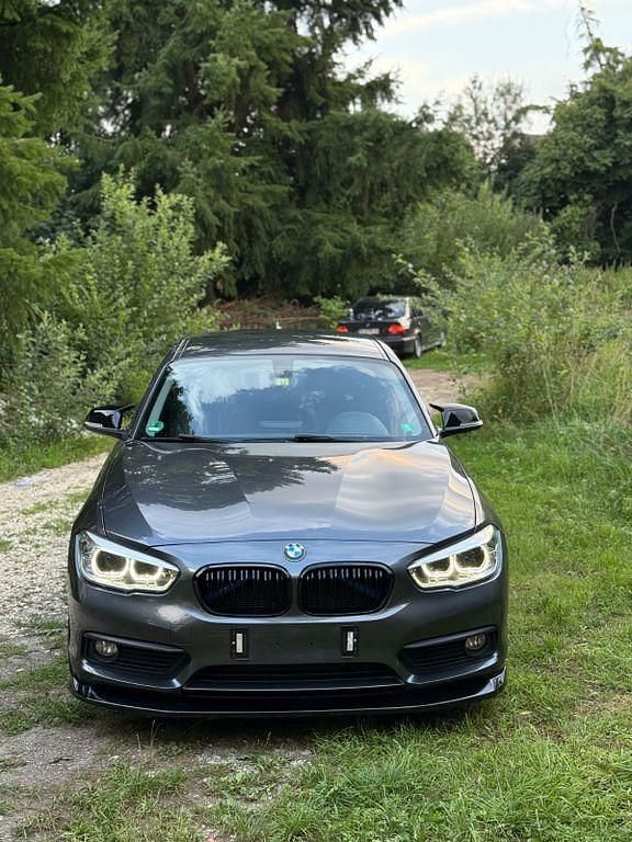 Grau Gebraucht 2015 BMW 116 Advantage Kleinwagen | 8.999 € (Fairer Preis) - Bild 1/4