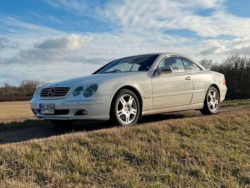 Weiß Gebraucht 2002 Mercedes CL500 Coupé | 7.900 € - Bild 1/4
