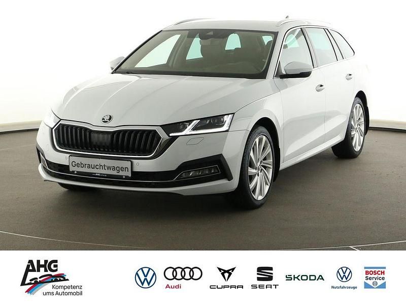 Moonweiss metallic Gebraucht 2023 Skoda Octavia Style Kombi | 27.790 € (Teuer) - Bild 1/4