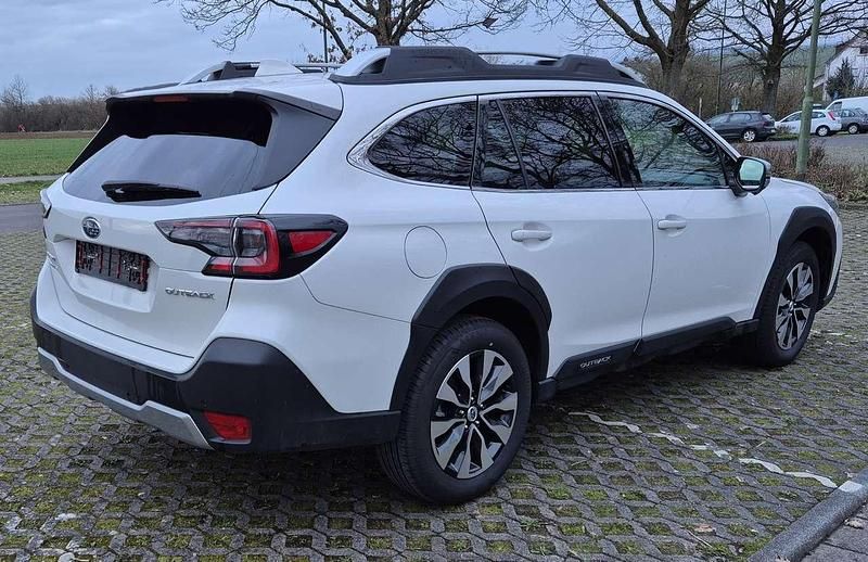 Gebraucht Subaru Outback Platinum 169 PS (124 kW) 2025 Weiß Kombi