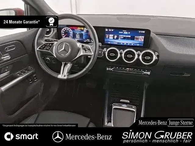 Gebraucht Mercedes B250e Progressive 218 PS (160 kW) 2025 Rot Kleinwagen