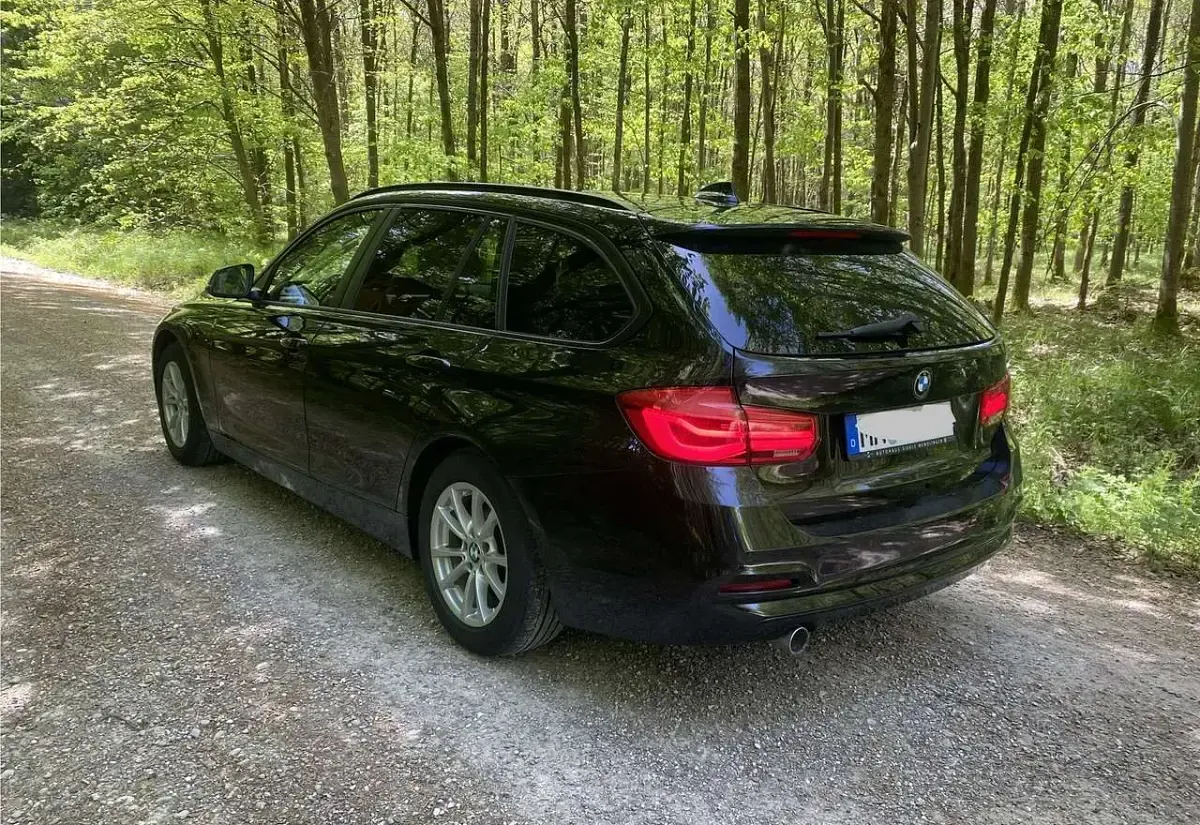 Gebraucht BMW 318 150 PS (110 kW) 2019 Schwarz Kombi