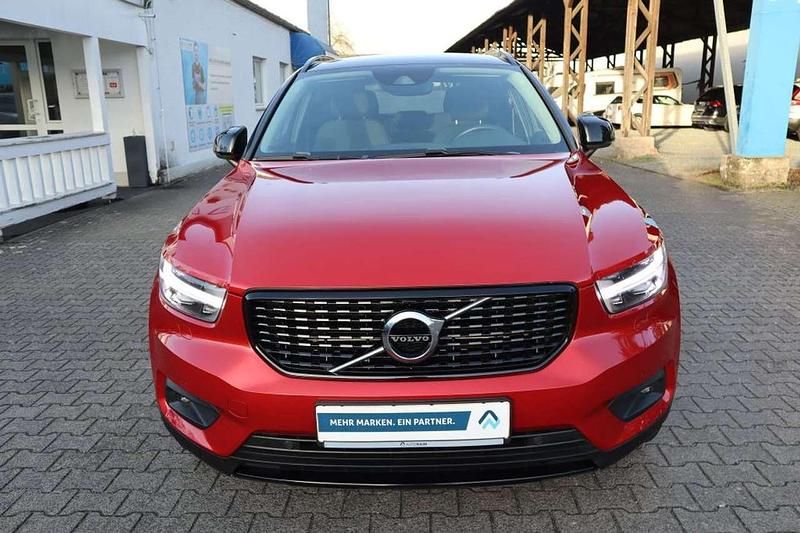 Gebraucht Volvo XC40 R-Design 261 PS (191 kW) 2021 Fusion red SUV