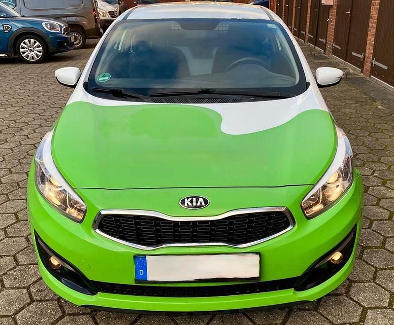 Gebraucht Kia Ceed 90 PS (66 kW) 2017 Weiß Kleinwagen