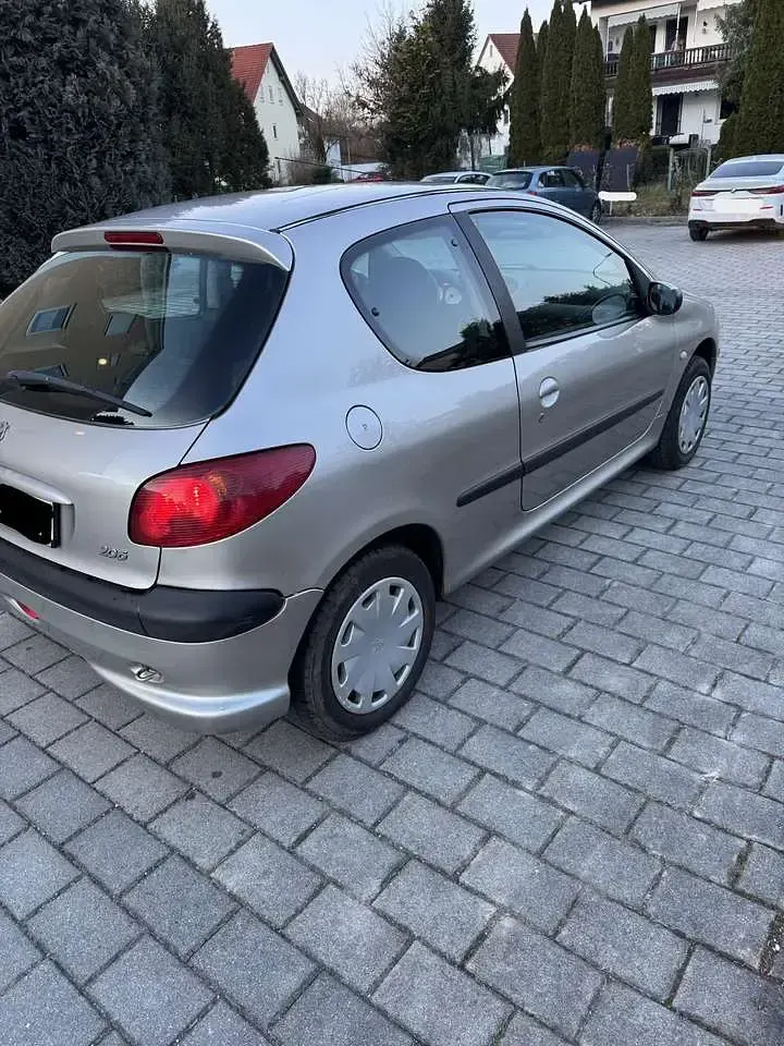 Gebraucht Peugeot 206 Premium 88 PS (64 kW) 2004 Limousine