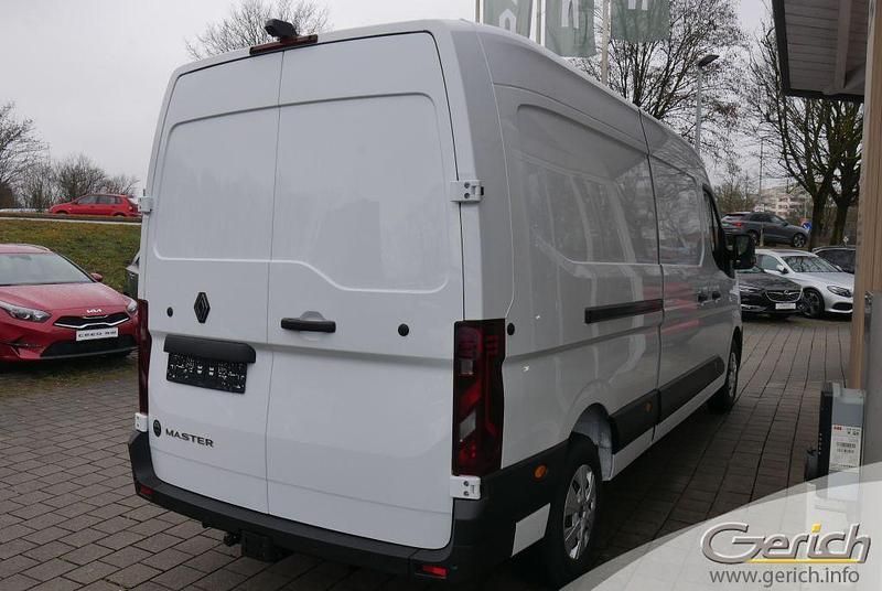 Gebraucht Renault Master 150 PS (110 kW) 2025 Mineralweiß Van