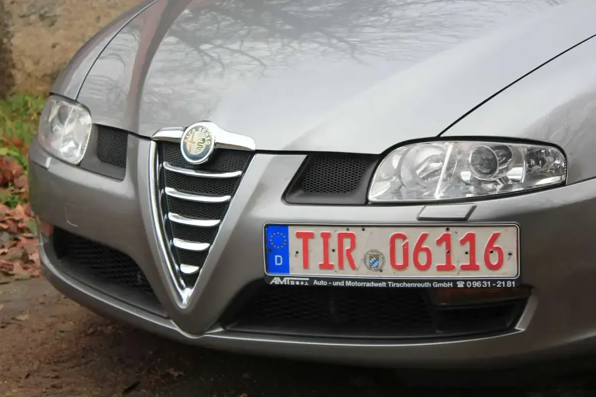 Gebraucht Alfa Romeo GT 241 PS (177 kW) 2005 Grigio antares Coupé