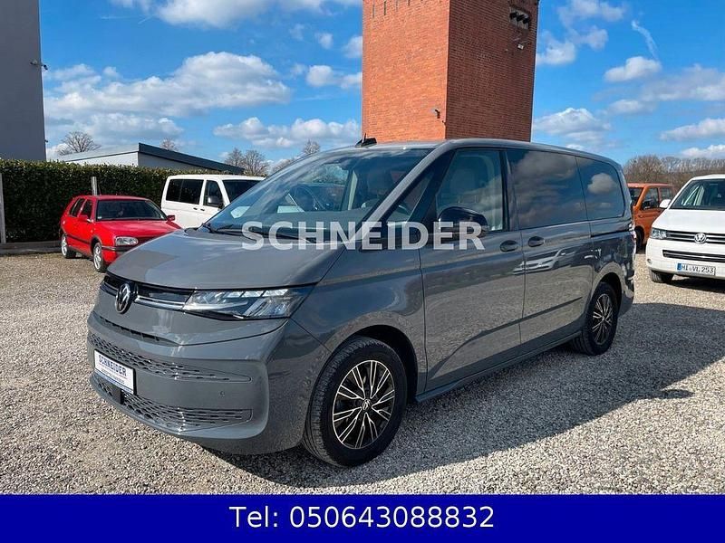 Gebraucht VW Multivan Life 150 PS (110 kW) 2024 Grau Van