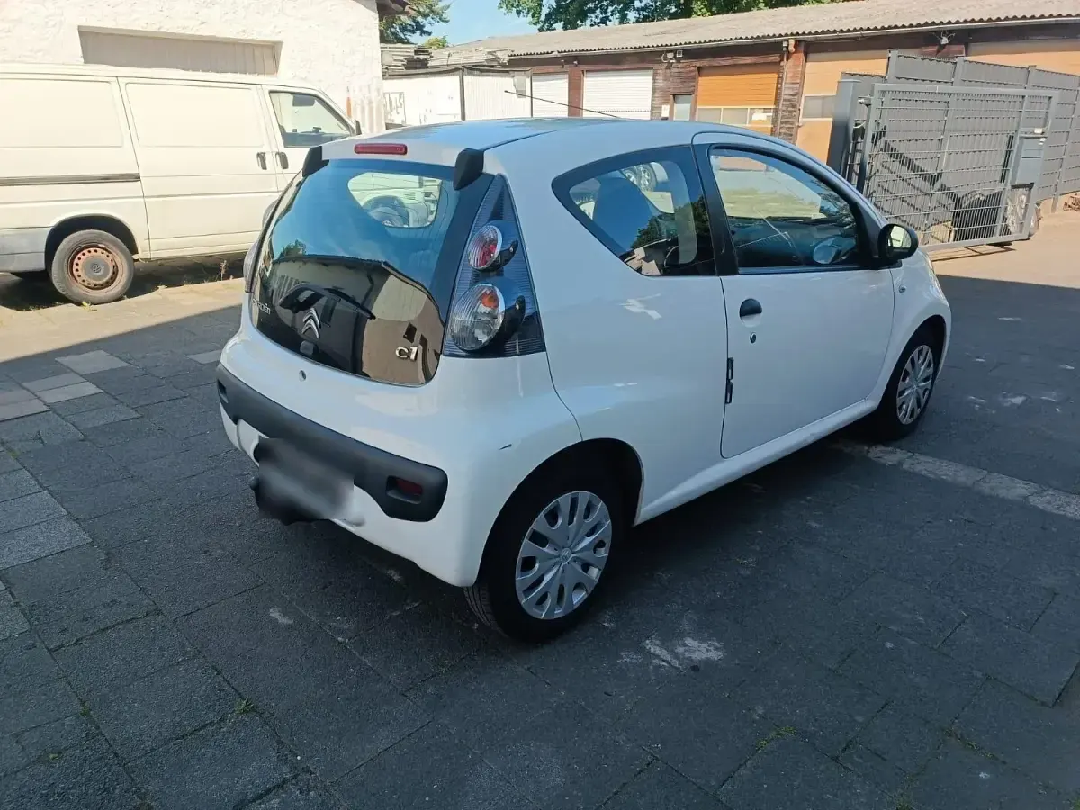 Gebraucht Citroën C1 68 PS (50 kW) 2012 Weiß Kleinwagen
